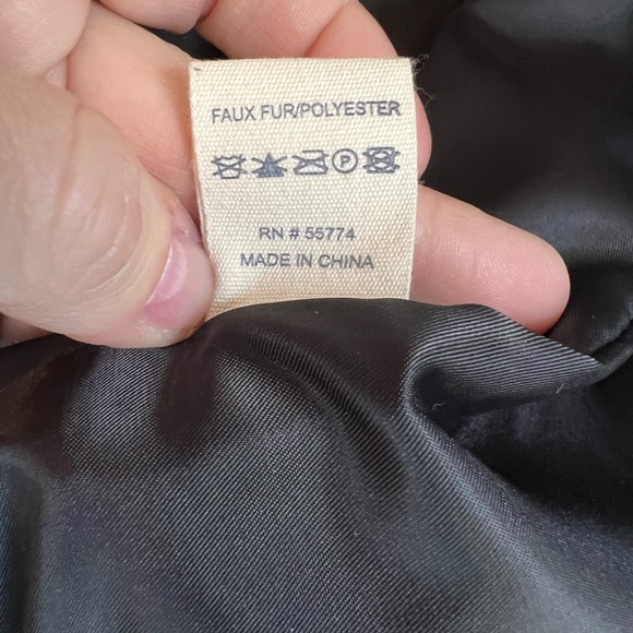 Simply Southern Tried & True Sherpa Vest - Picture 6 of 7